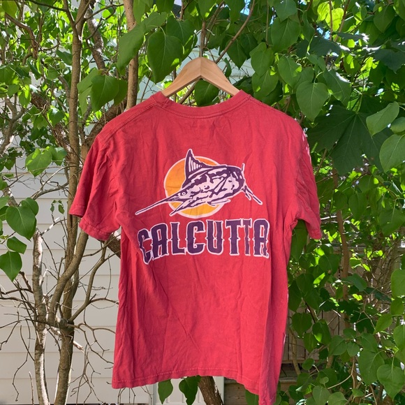 Graphic Calcutta T-shirt - Picture 2 of 3